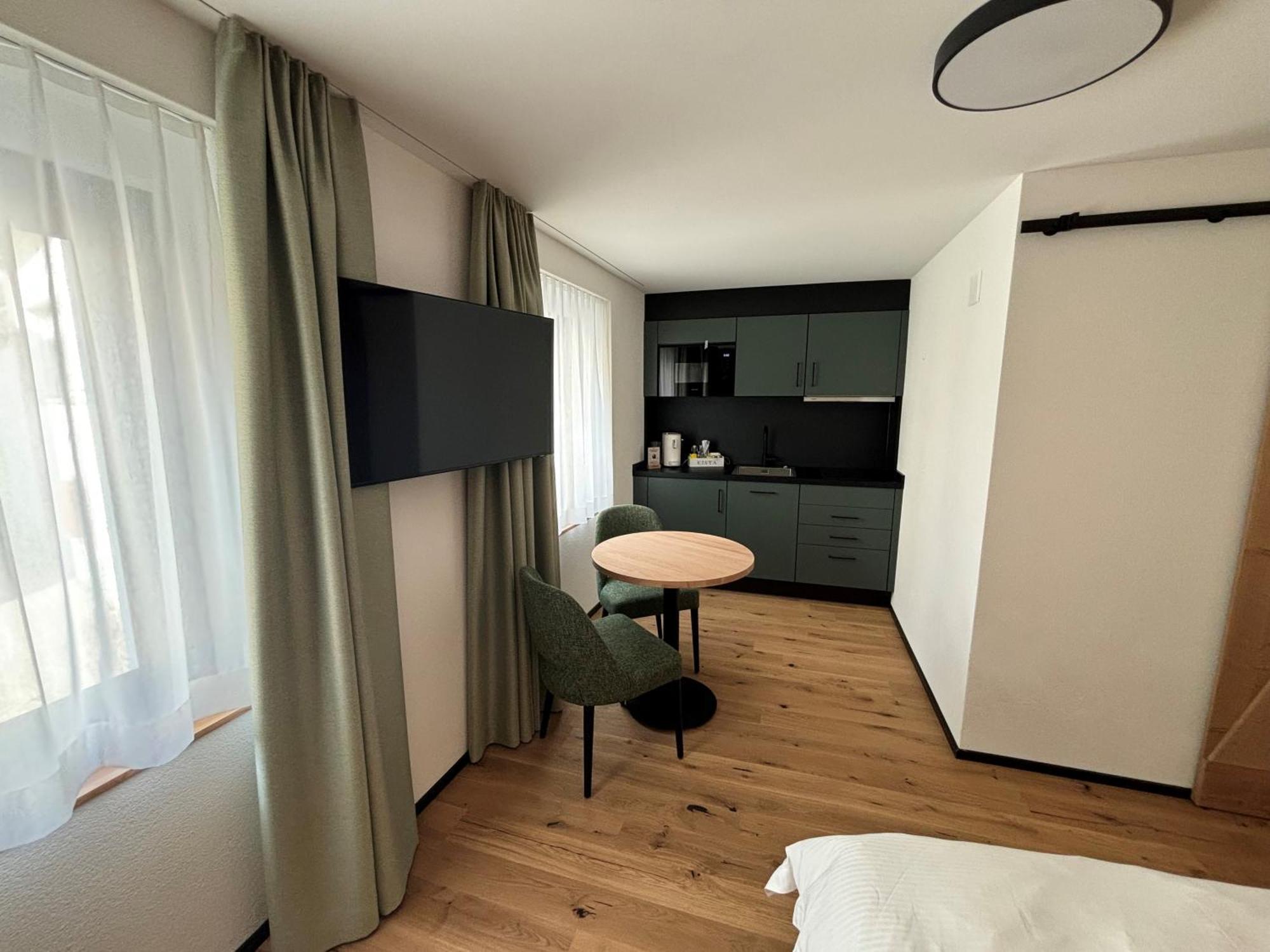 Appart Hotel Pitschonia Self Check-In Andeer Buitenkant foto