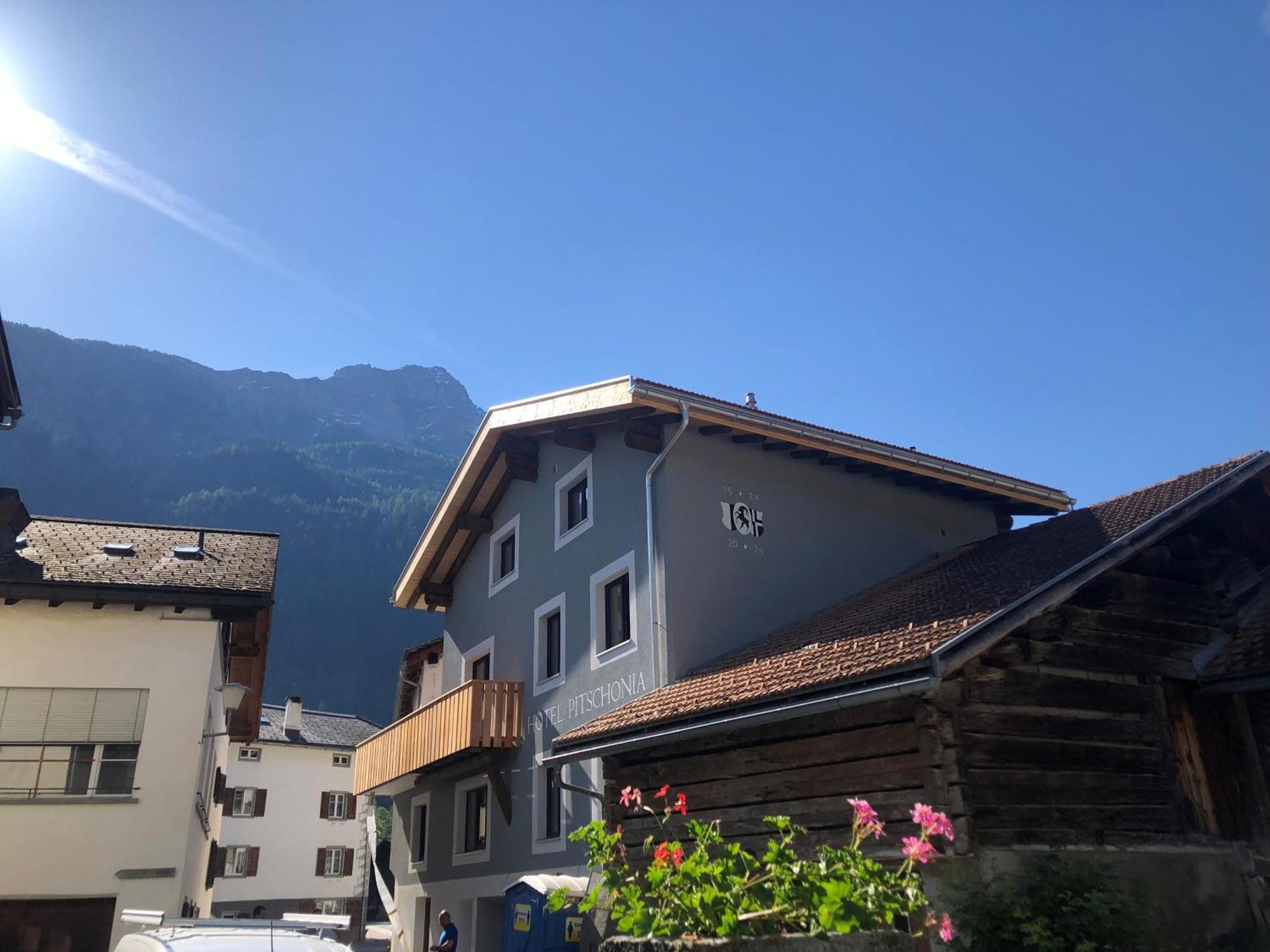 Appart Hotel Pitschonia Self Check-In Andeer Buitenkant foto