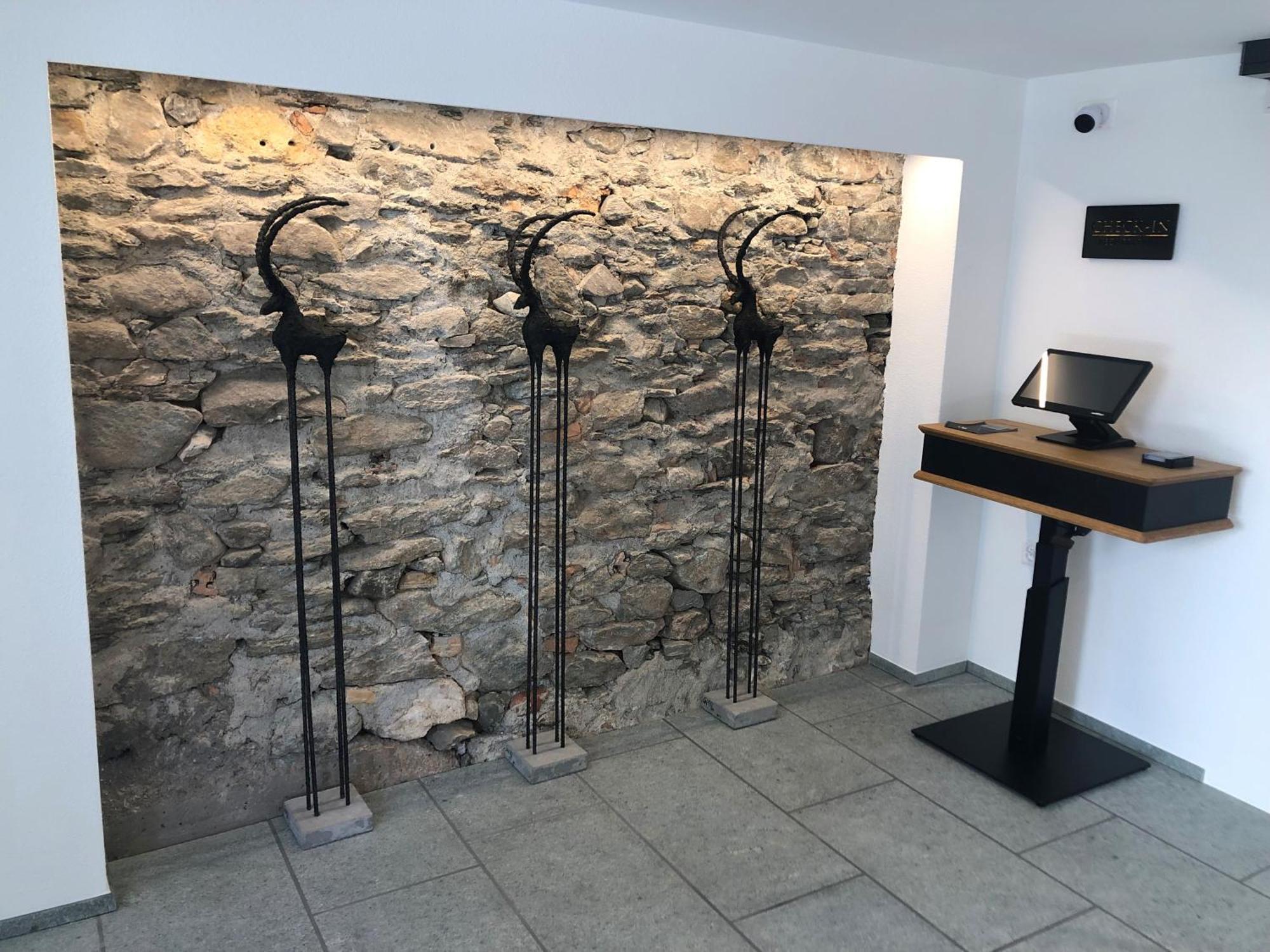 Appart Hotel Pitschonia Self Check-In Andeer Buitenkant foto