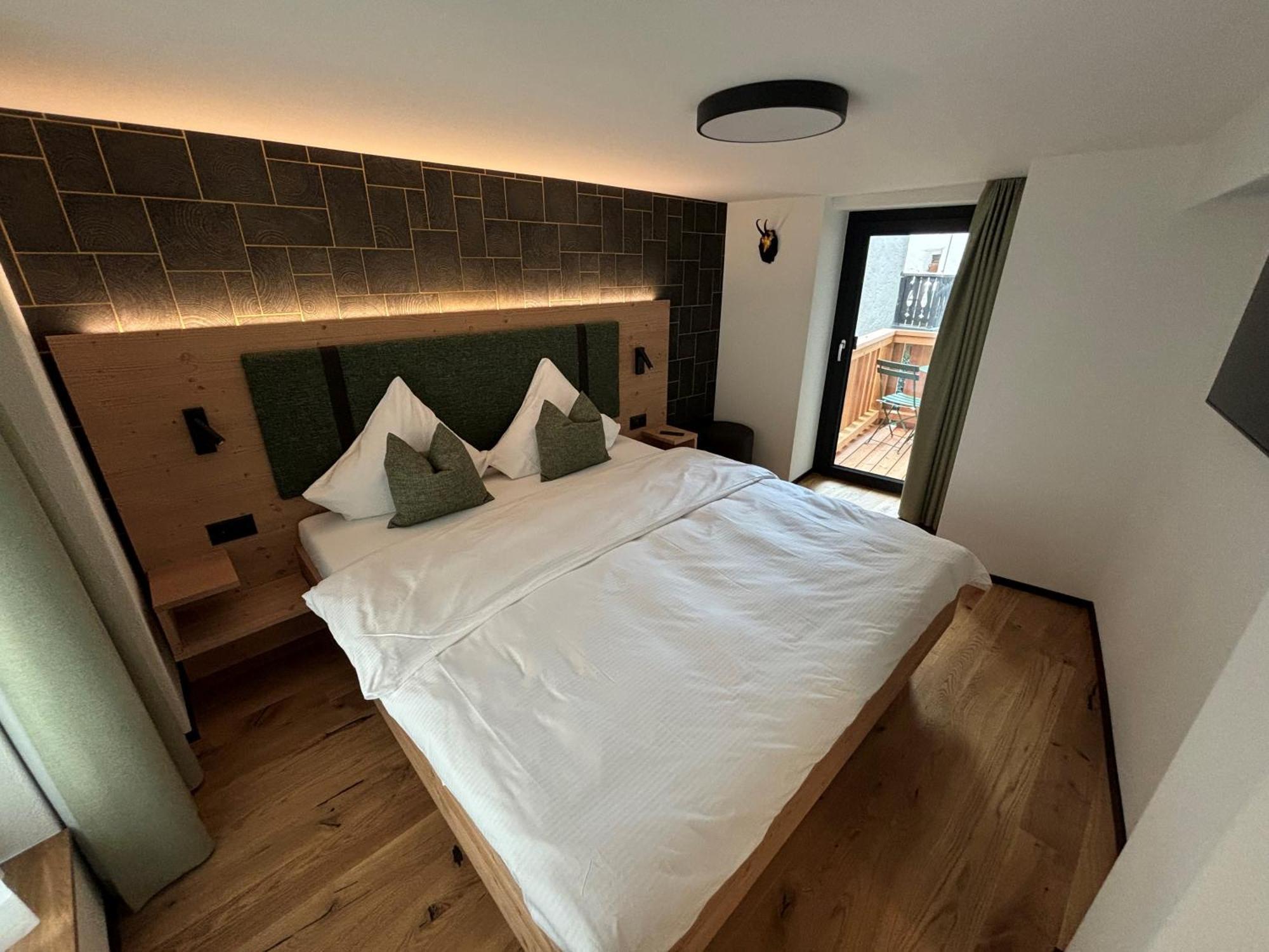 Appart Hotel Pitschonia Self Check-In Andeer Buitenkant foto